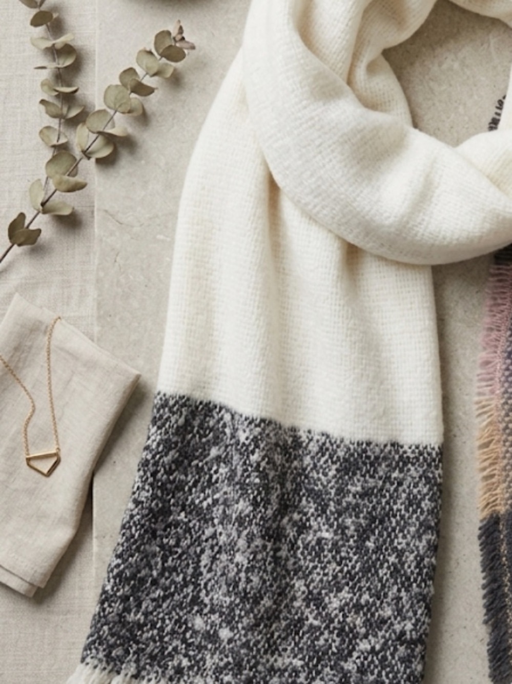 Cozy Two-Tone Plaid Fringe Scarf - Cream & Pink